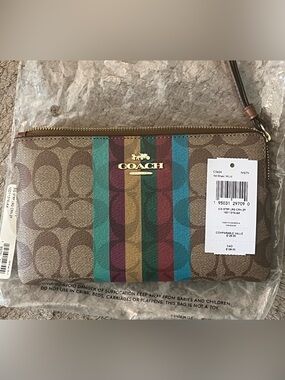 Coach Large Corner Zip Wristlet In Signature Stripe Leather Khaki C5624